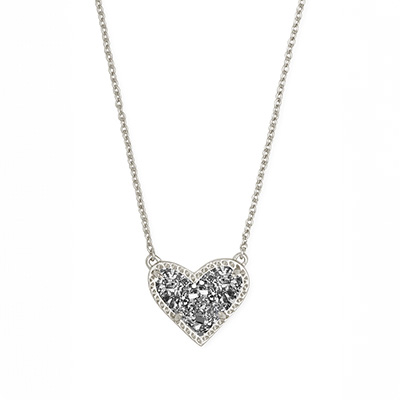 Ari Heart Short Pendant Necklace